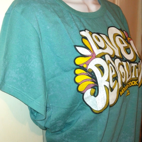 NWT*Junior's Plus Woodstock~Love Revolution Mineral Wash Tee~XXL - Picture 5 of 11